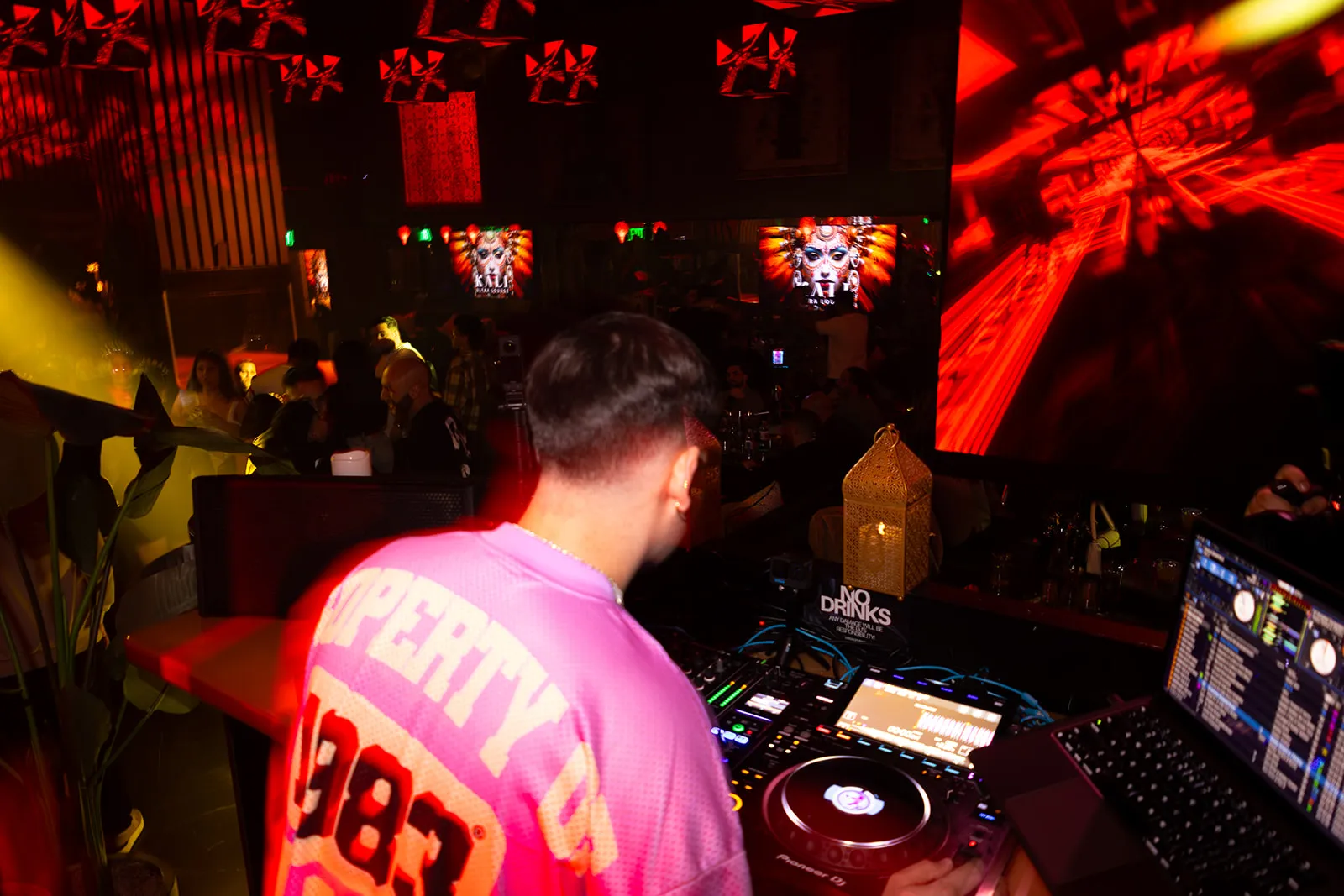 DJ booth · Kali Lounge